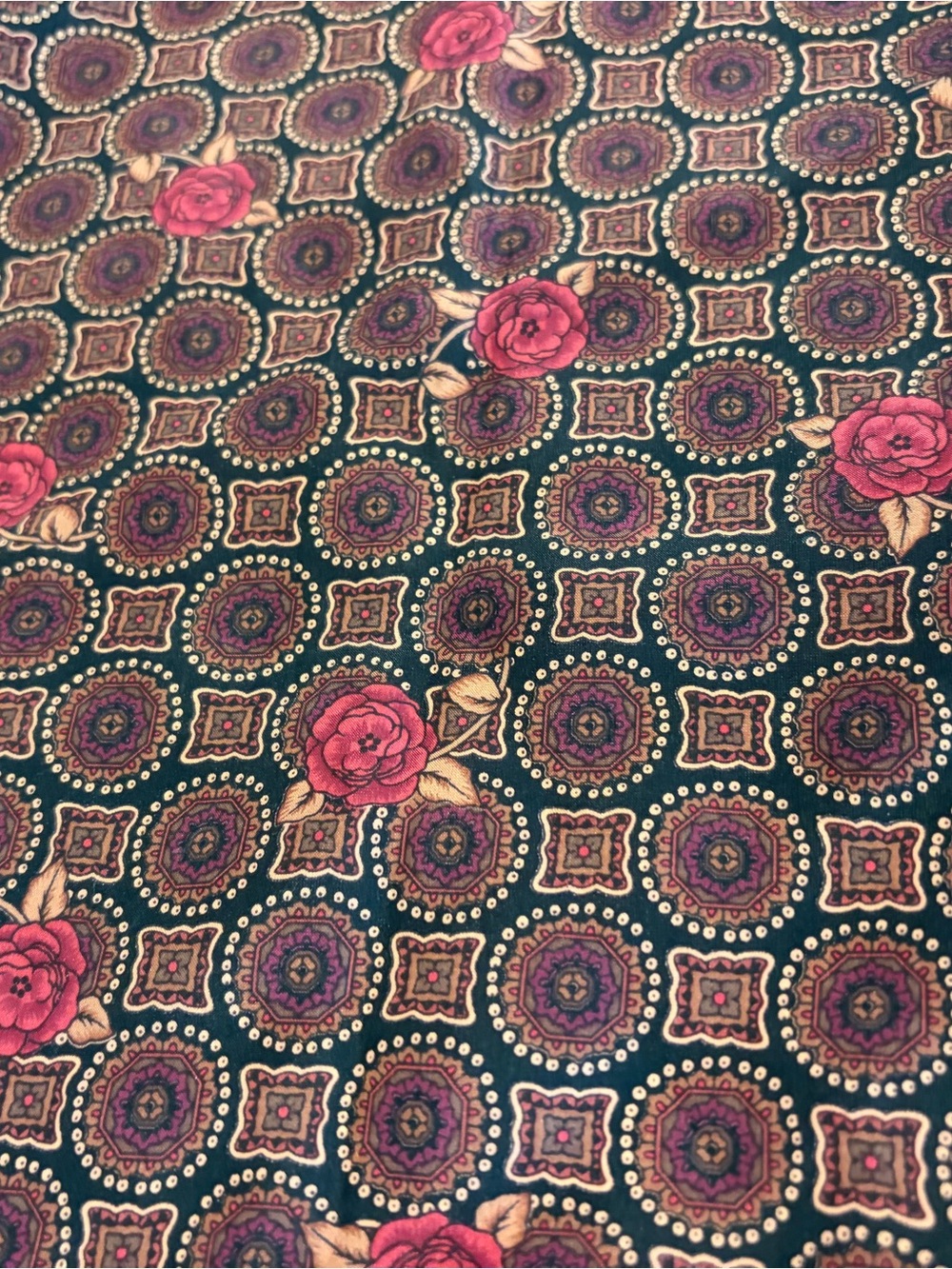 Set of Three Patterned Scarves - Mustard, Burgundy, Royal Blue Vera Neumann - Picture 7 of 16